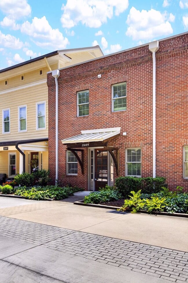 Building Photo - 2409 Spring Creek Boulevard