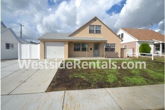 Primary Photo - 12807 Woodridge Ave