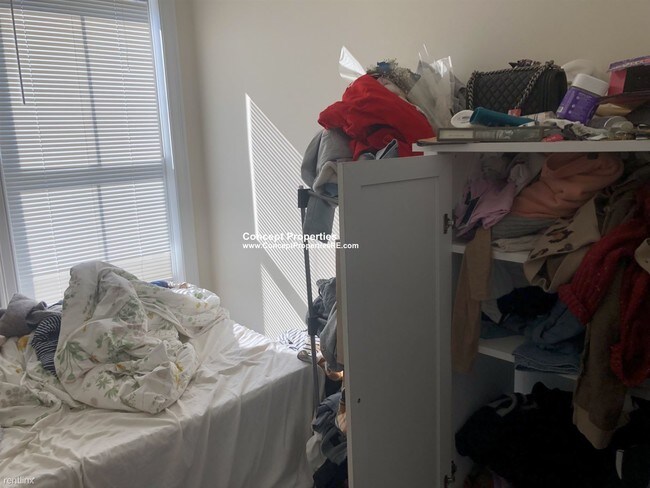 Building Photo - 3 br, 1.5 bath  - 2747 Washington St Apt 3M