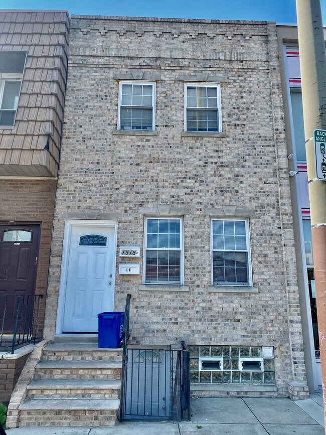 Building Photo - 1515 W. Passyunk Avenue