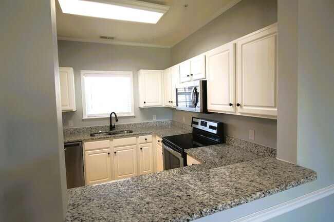 Building Photo - 5801 Oyster Catcher Dr