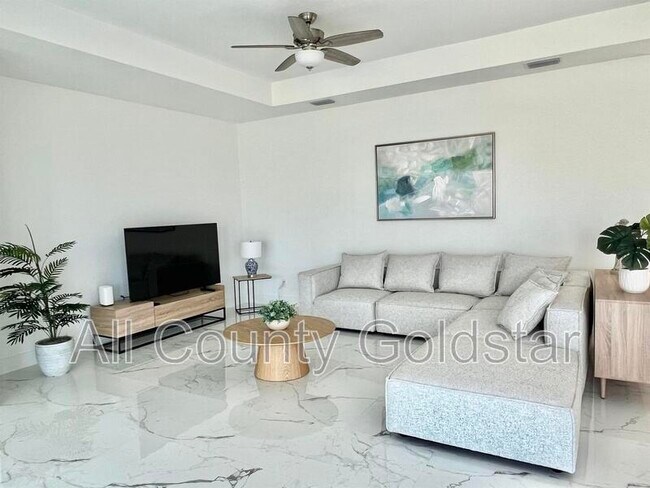 Foto del edificio - 57 Broadmoor Ln