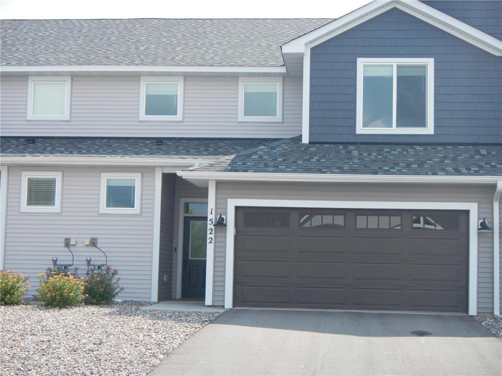 1522 Southpoint Dr, Hudson, WI 54016 Townhome Rentals in Hudson WI