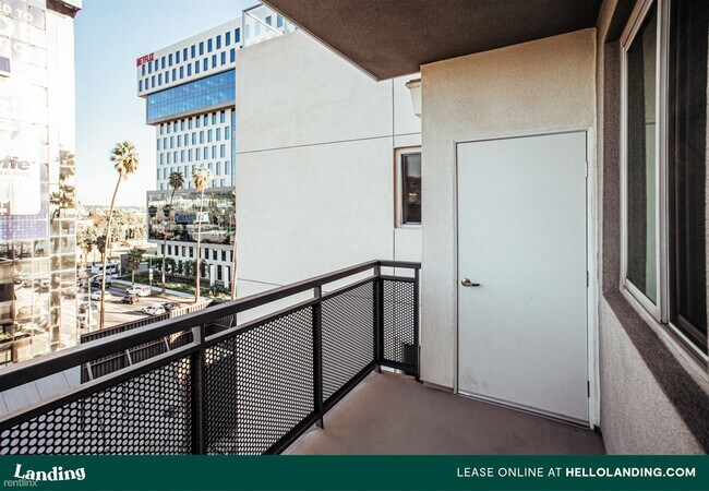 Foto del edificio - 5806 Harold Way