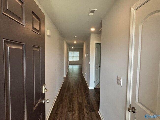Building Photo - 206 Murphy Ln