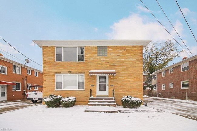 Foto del edificio - 2827 Snow Rd