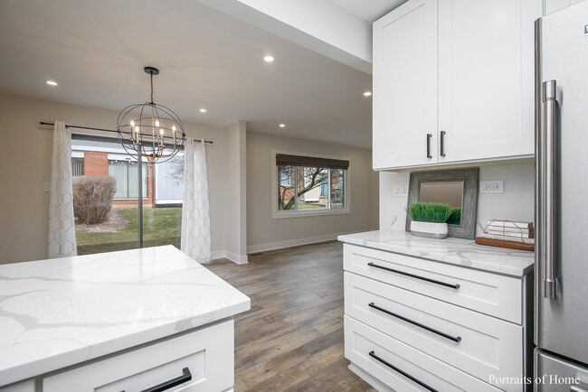 Building Photo - 1623 Southampton Ct