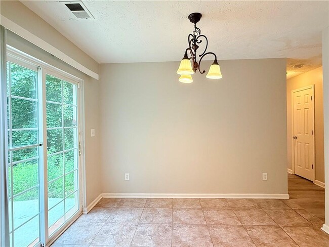 Building Photo - 2787 Holly Berry Dr