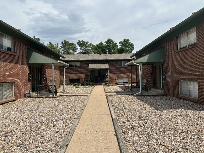 Foto del edificio - 926 James Ct