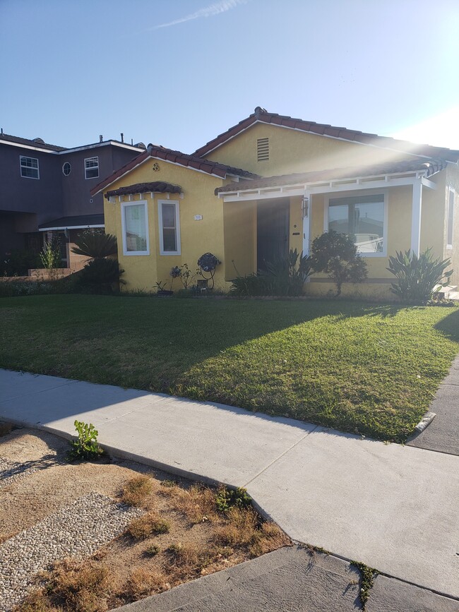 Building Photo - 705 Keenan St