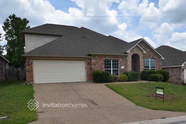 Building Photo - 113 Singletree Ln