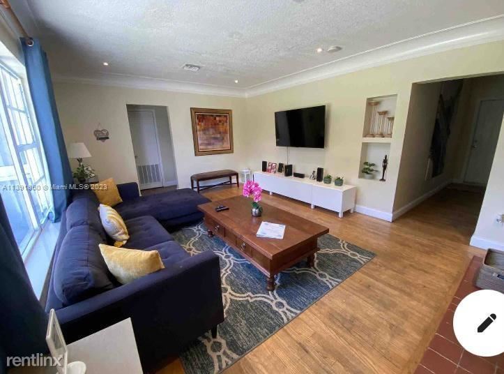 Primary Photo - 3 br, 2 bath House - 111 Florida Ave # 0