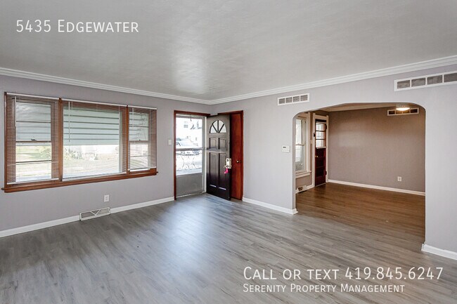 Foto del edificio - 5435 Edgewater-