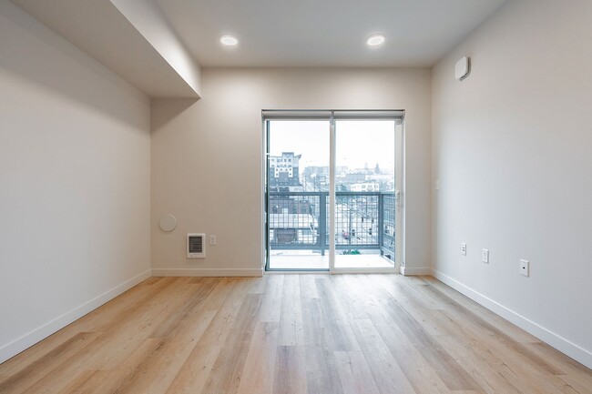 Interior Photo - Cornus House