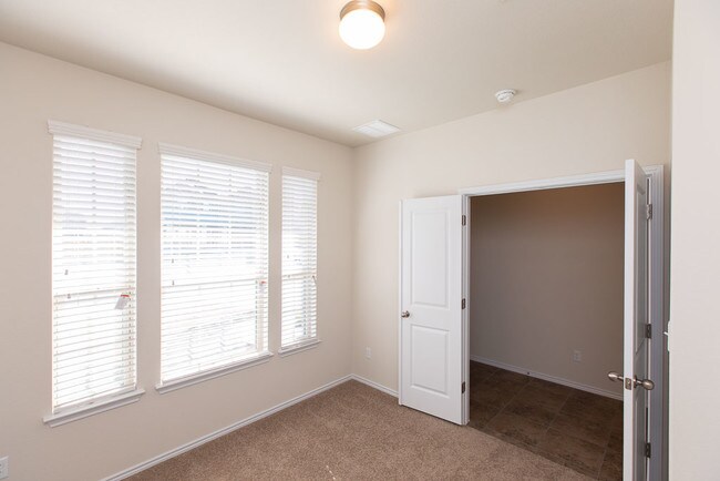 Building Photo - 720 Coltrane Dr