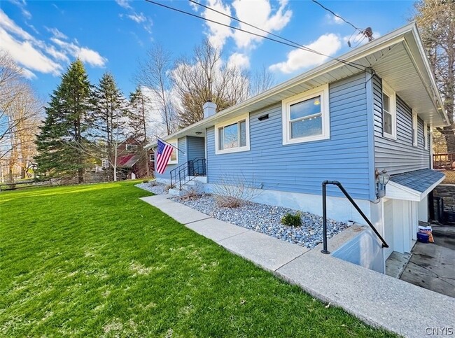 Building Photo - 4055 Bristol Rd