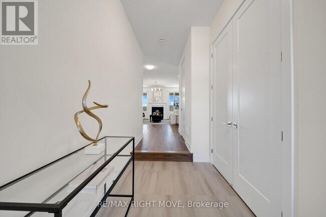 Photo du bâtiment - 3194 Orion Blvd