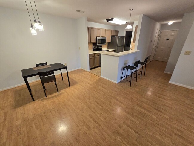Foto del edificio - *Move In Special* 2 Bedroom Condo in Loveland