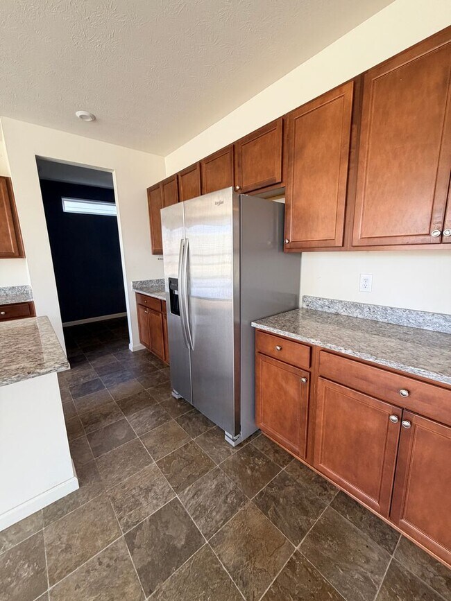 Foto del edificio - 15545 Westmoor Ave