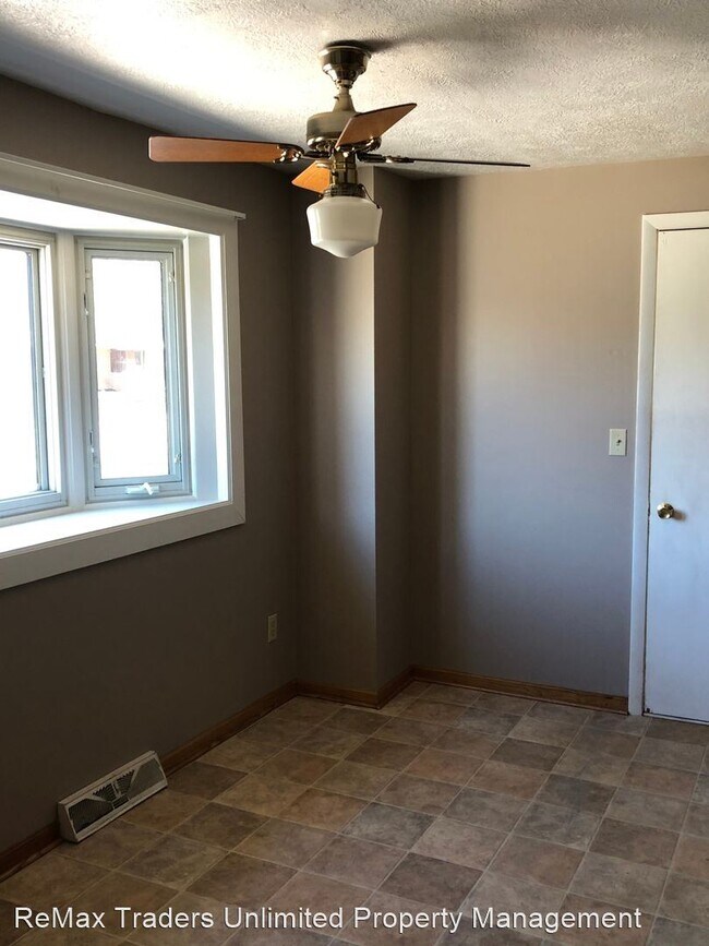 Building Photo - 2 br, 2 bath House - 5517 Stephen