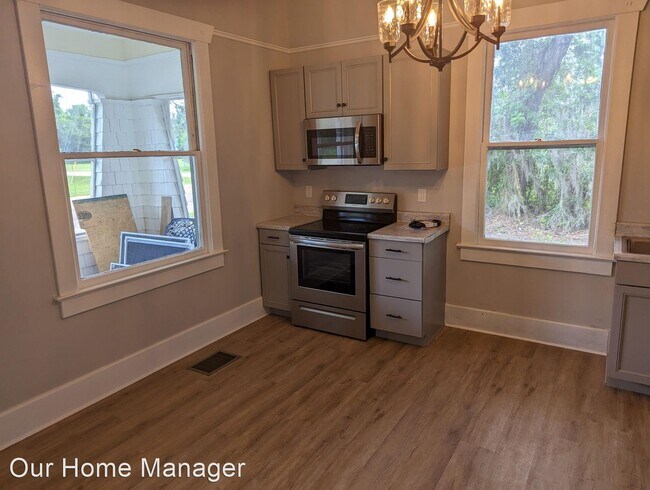 Foto del edificio - 1 br, 1 bath House - 1150 E New York Ave