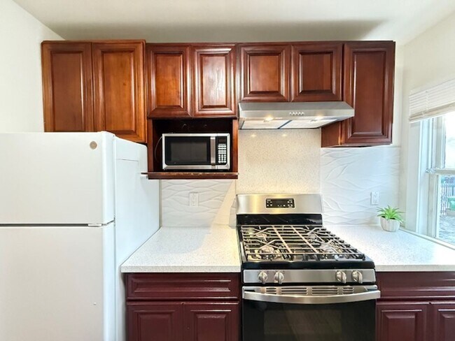 Foto del edificio - 2648 E 27th St
