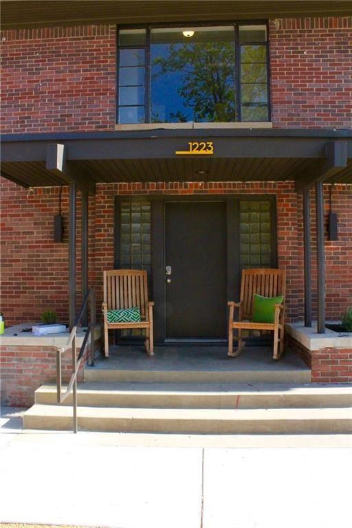 Foto del edificio - 1223 N Blackwelder Ave