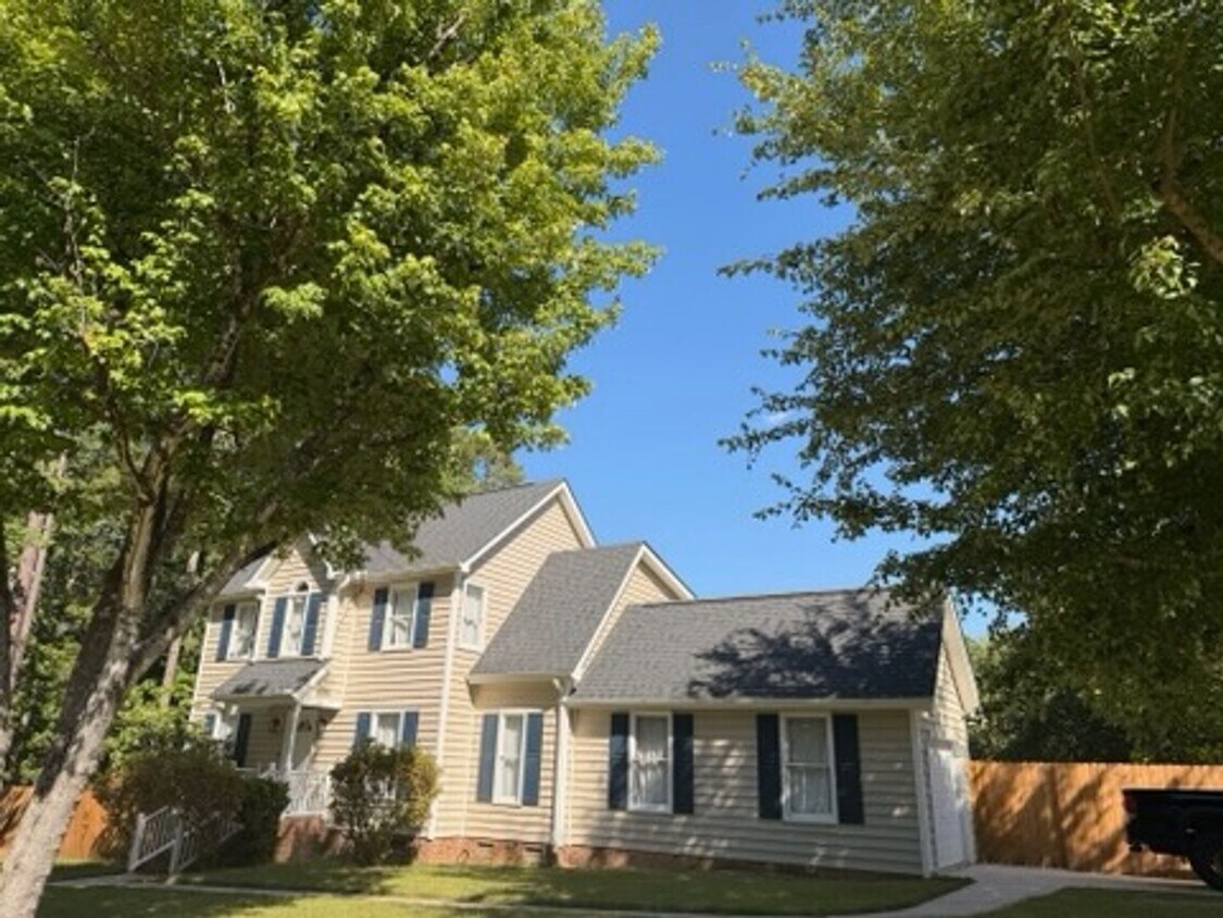 Building Photo - COMING SOON! 3 Bedroom, 2.5 Bath Home in East Durham!