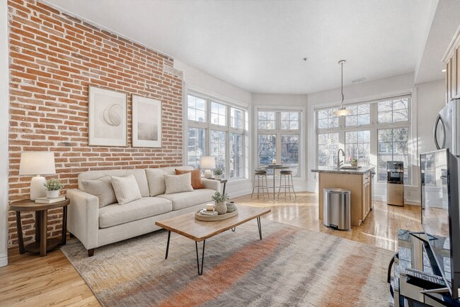 Foto del edificio - 800 E 18th Ave