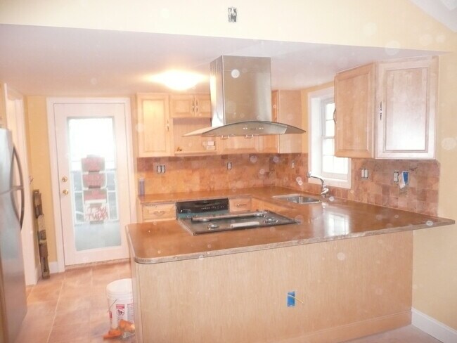 Foto del edificio - 118 Blakely Rd