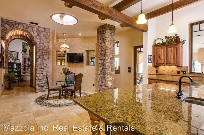 Building Photo - 4 br, 4.5 bath House - 33 Via Entrada