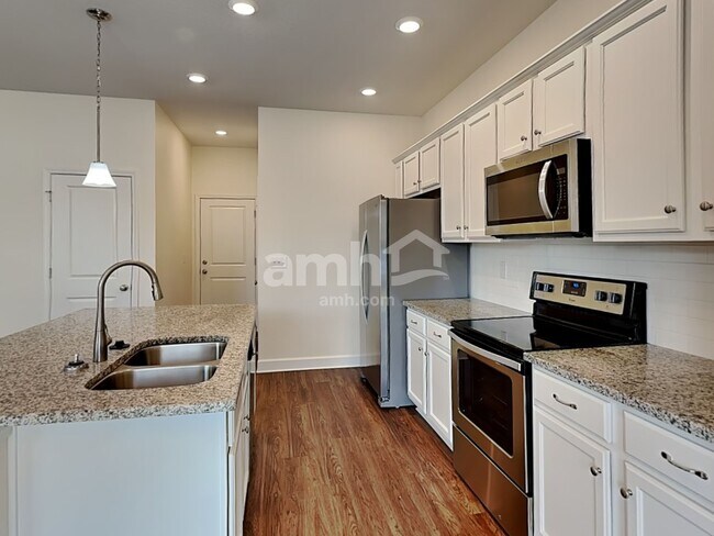 Foto del edificio - 37655 Dusty Saddle Ln