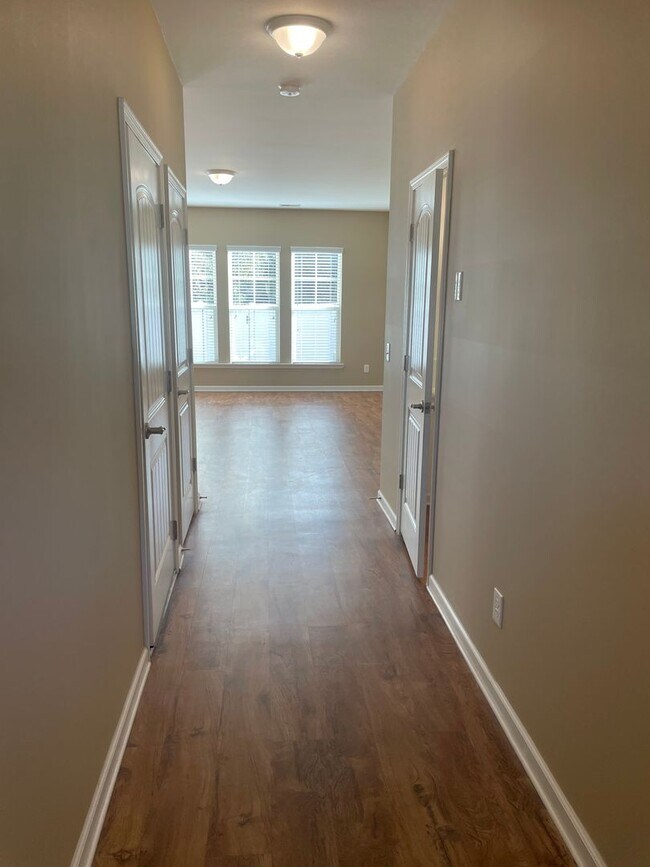 Foto del edificio - 3BR Home w/ Fenced-In Yard in Palmetto Pointe