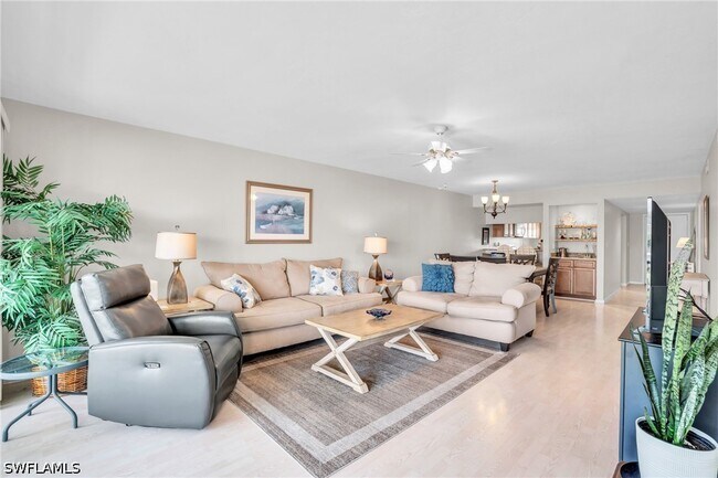 Building Photo - 4640 Chantelle Dr