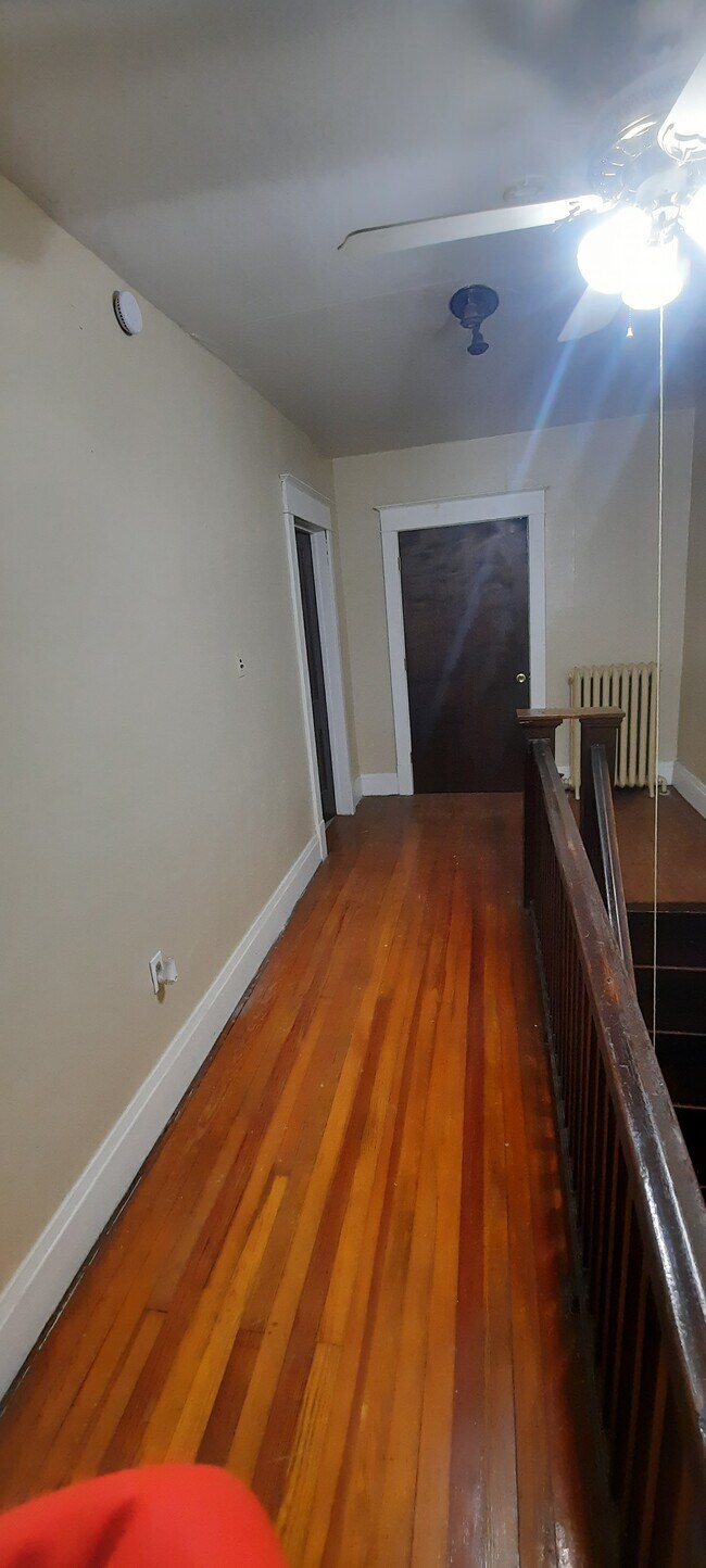 Building Photo - 369 Reiman St