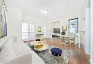 Building Photo - 414 E 89th St