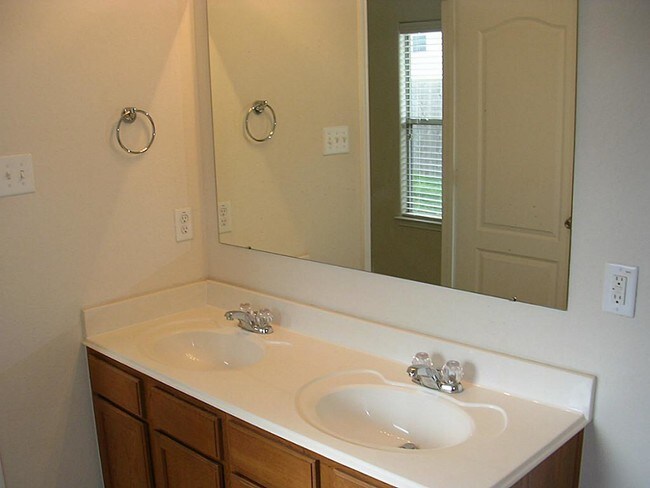 Foto del edificio - 2606 Chisolm Creek Ct