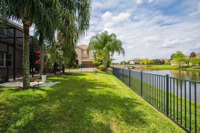 Foto del edificio - 12227 Regal Lily Ln