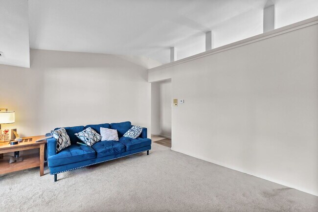 Building Photo - 4553 W 56th St