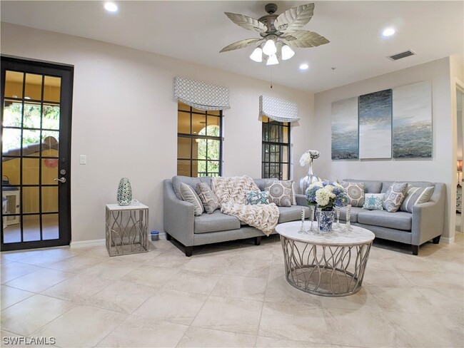 Foto del edificio - 8941 Malibu St