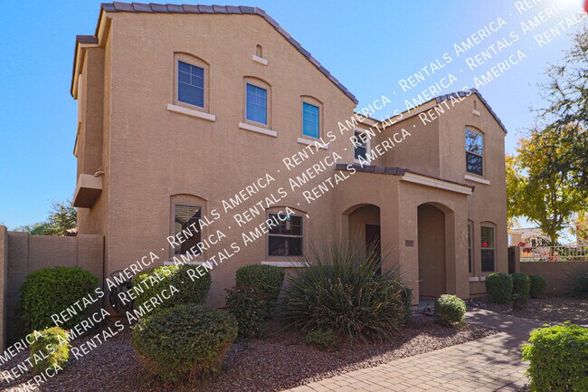 Foto del edificio - 3349 E Loma Vista St