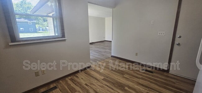 Building Photo - 7704 Kern Valley Dr