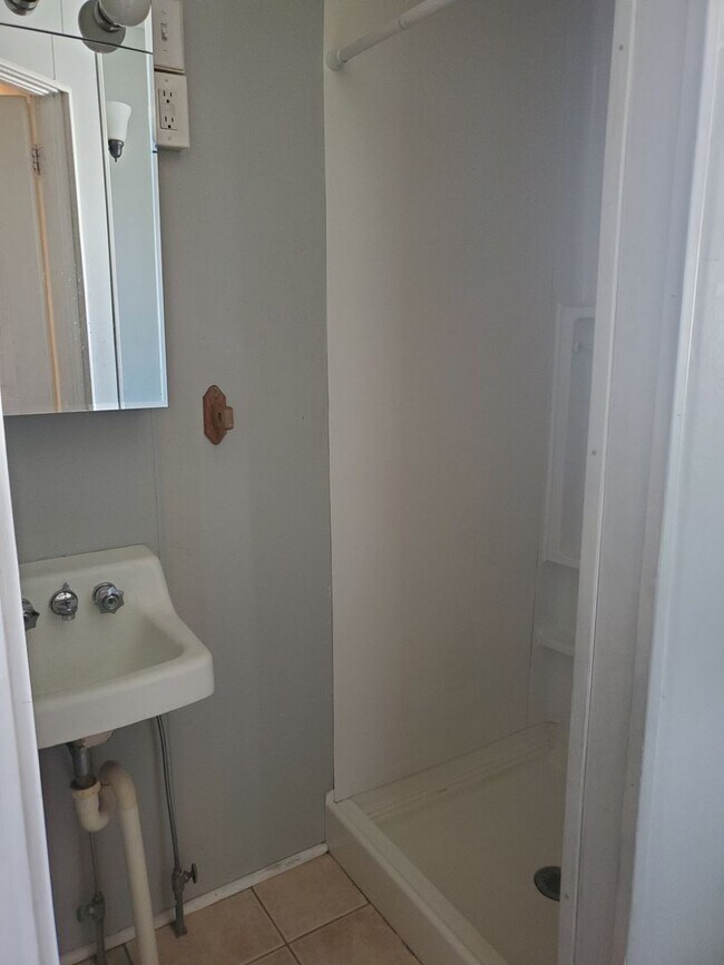 Foto del edificio - 218 E Liberty St