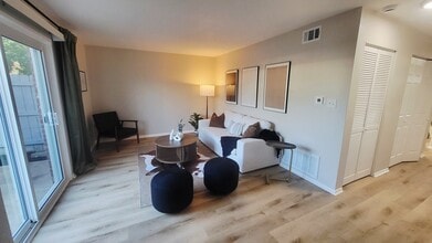 Building Photo - Berkley Commons