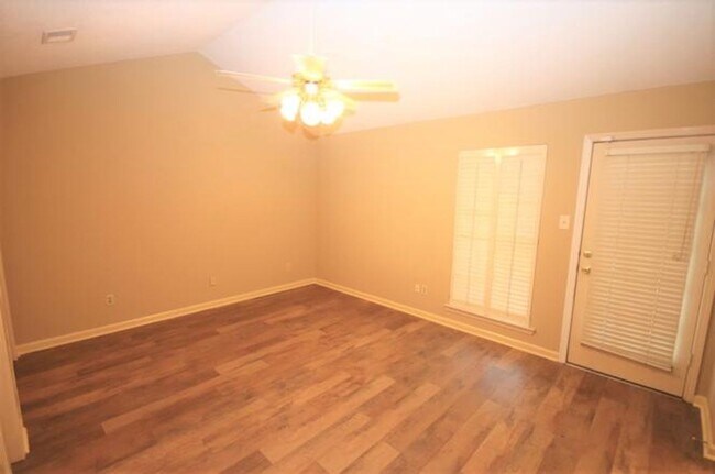 Building Photo - 1643 Oaken Bucket Dr