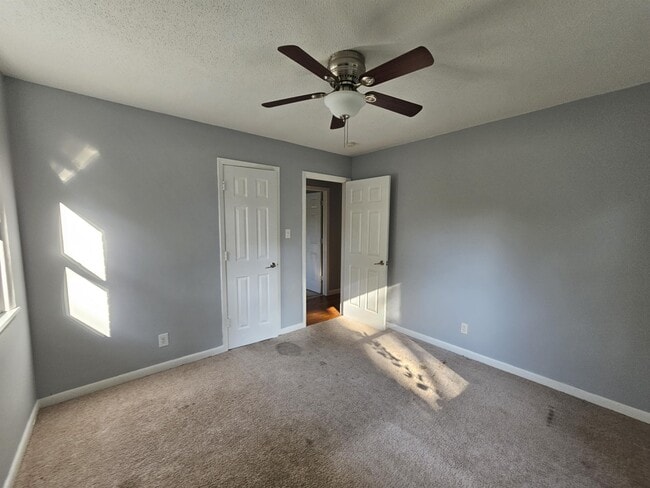 Building Photo - 1112 Cagle Ct