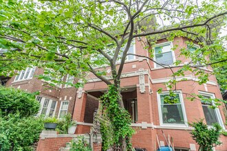 Building Photo - 334 S Oak Park Ave