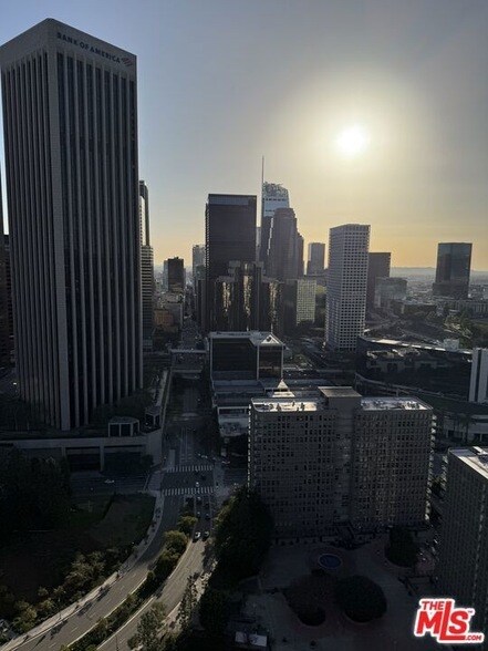 Foto del edificio - 800 W 1st St