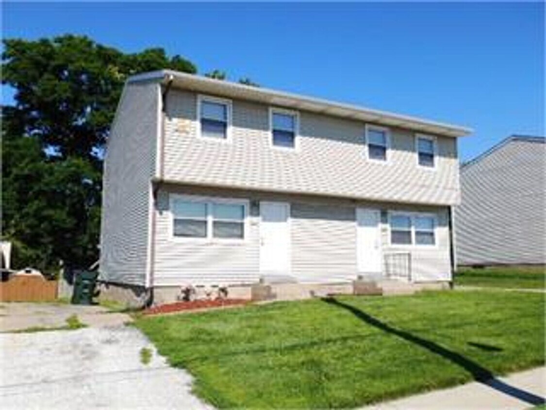 Primary Photo - 5408 Division