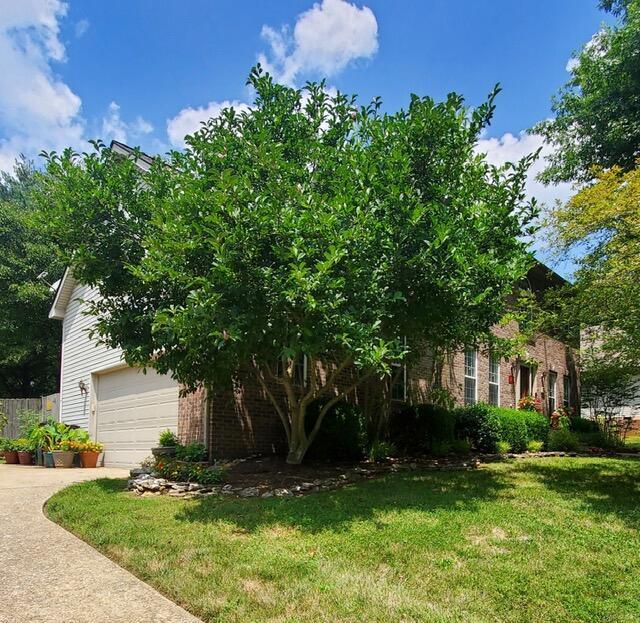 Building Photo - 343 N Ridge Dr